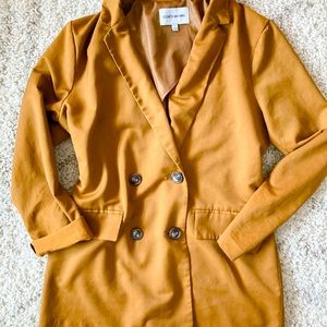 Elizabeth and James Abigail Blazer Camel Size Large EUC